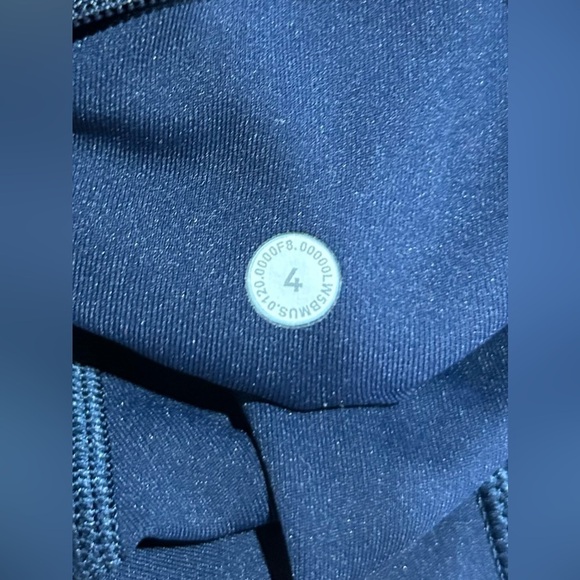 Lululemon Speed Up Tight *Full-On Luxtreme 28" in True Navy 4 - Picture 6 of 6